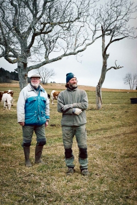 13-Marcel-et-Jean-Luc,-Paysans-Ö-Opme,-Puy-de-Dome-photo-Christophe-Goussard-